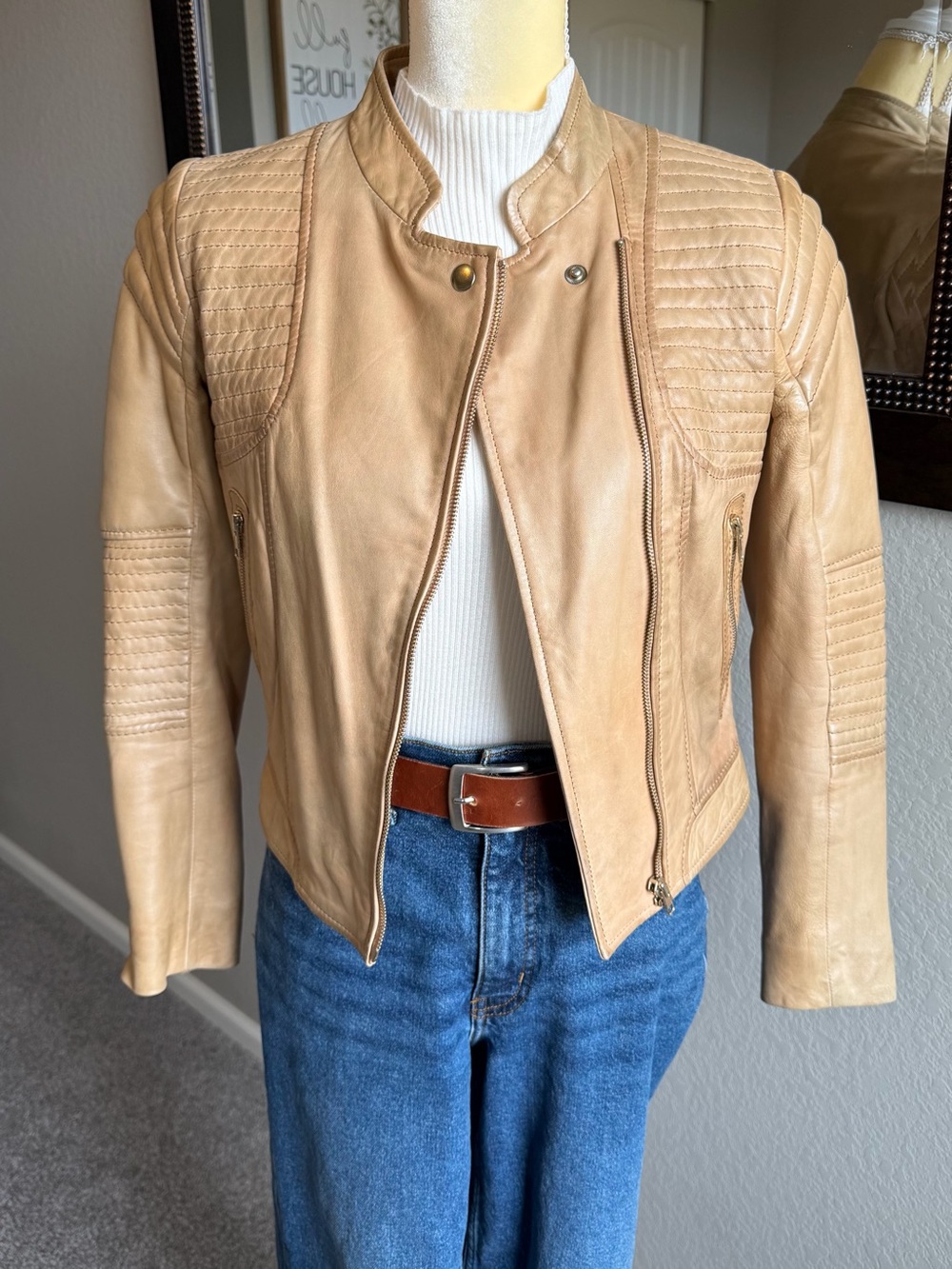 SANDRO Paris Tan Leather Moto Biker Jacket Quilted Shoulder Size 1 Small